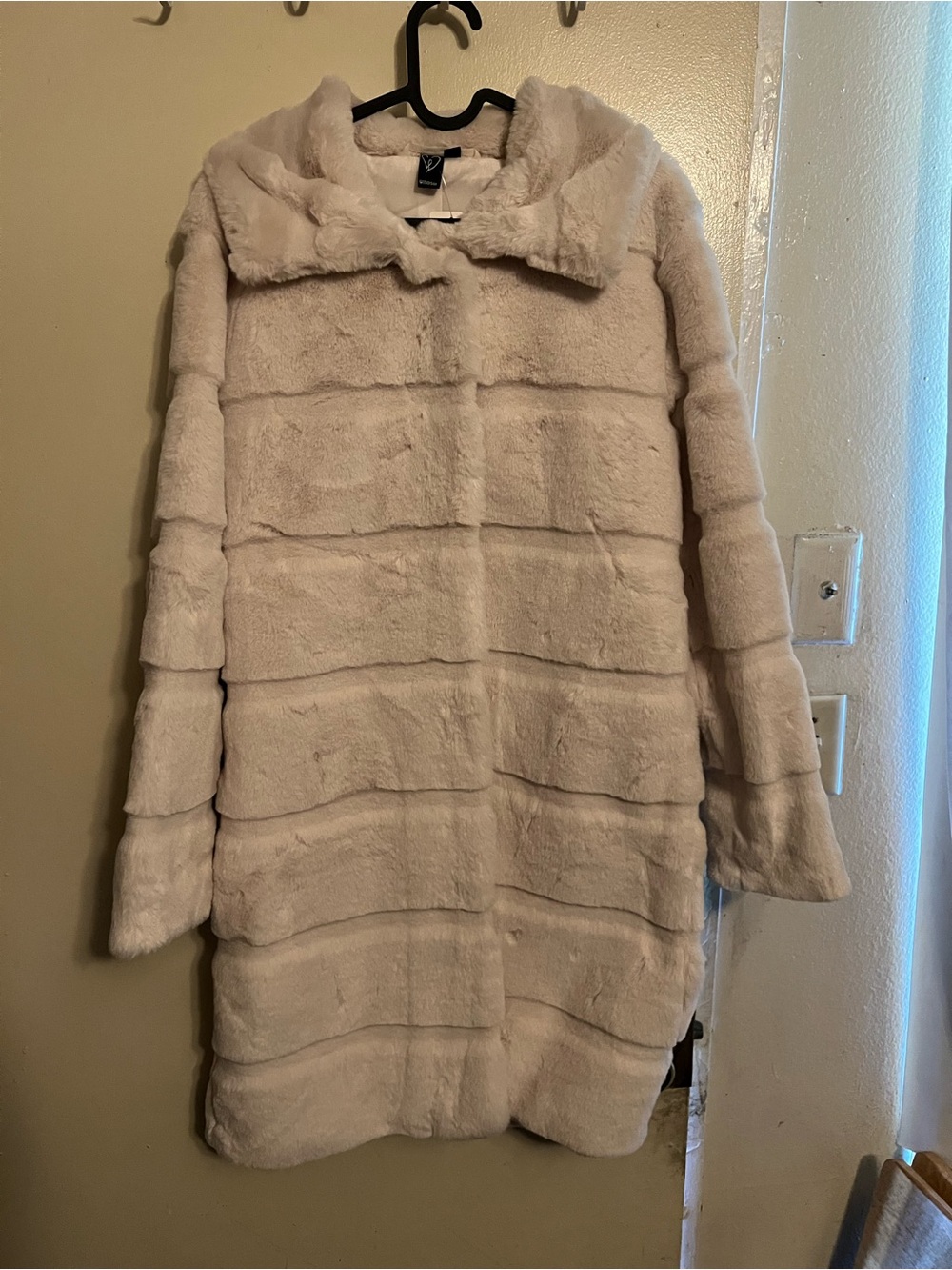 Windsor Cream Plush Faux-Fur Teddy Coat